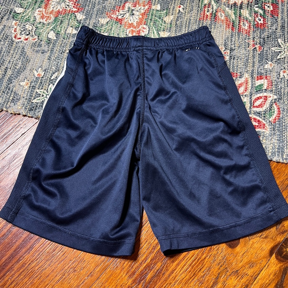 Nike boy Athletic Shorts in Navy with White Accents - Picture 3 of 4